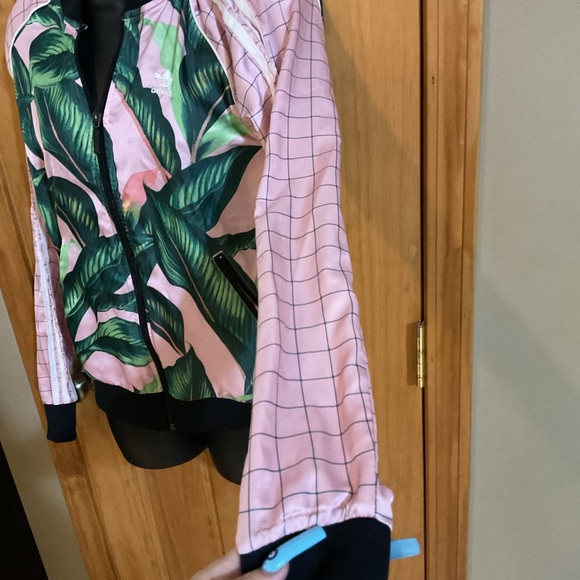 Rare Adidas by Farm Rio Collaboration Tropical Palm Leaf Jacket - Picture 3 of 6